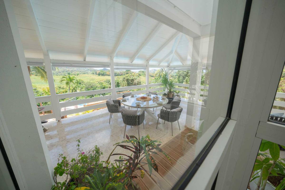 8 Location villa avec piscine le françois martinique_espace repas